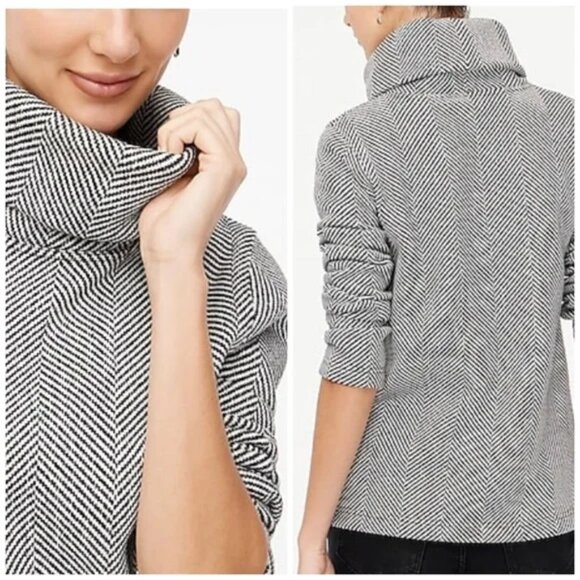 J. Crew NWT Fleece Lined Funnelneck Herringbone Black Ivory Pullover Sweater - Picture 1 of 15